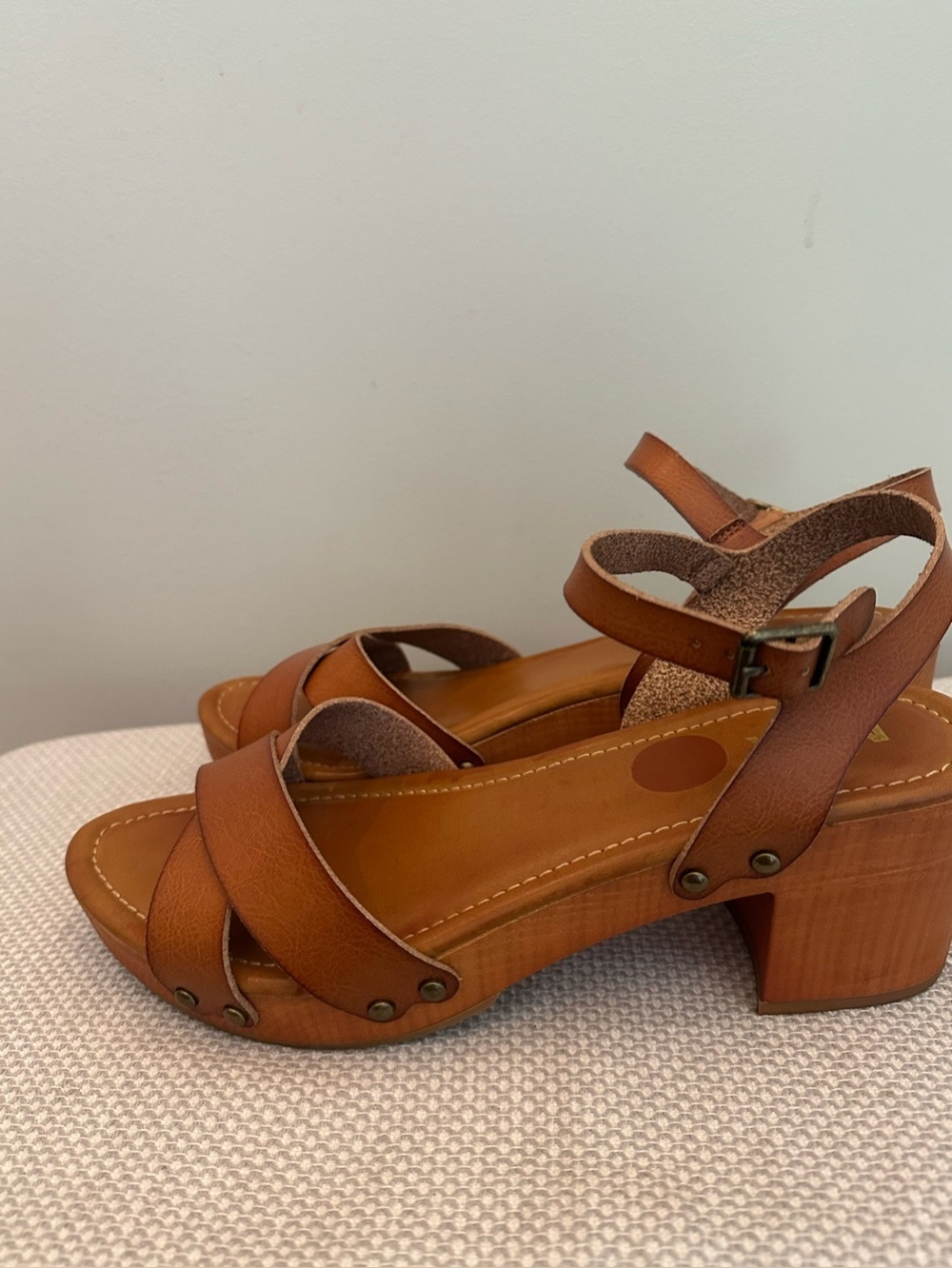 MIA Leather Platform Jullia Sandals Sz 9.5 Brown Chunky Heel Ankle Strap Clogs